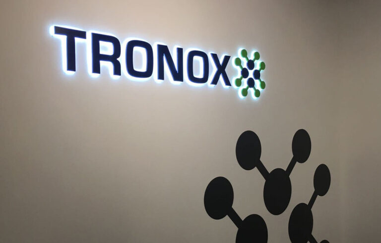 Tronox亚太区总部位于新加坡乌节路,负责协调和决策Tronox在亚太地区的商业、财务、物流和技术事务。